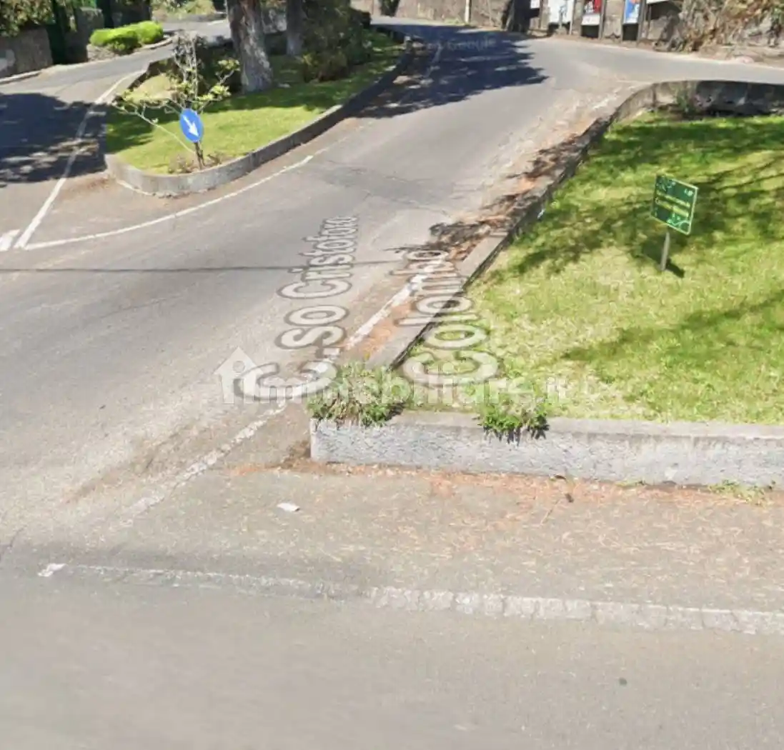 Appartamento in vendita a Trecastagni