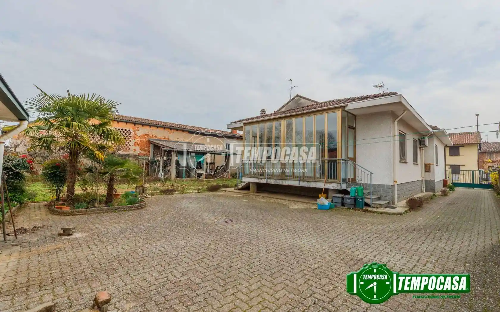 Villa in vendita a Besate