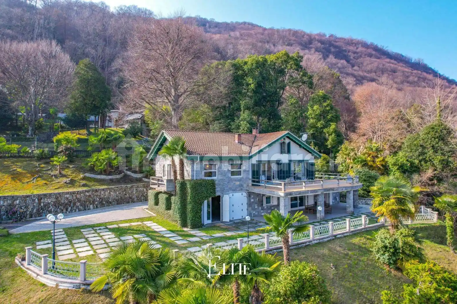 Villa in vendita a Belgirate