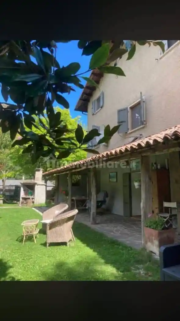 Rustico - Casale in vendita a Roè Volciano