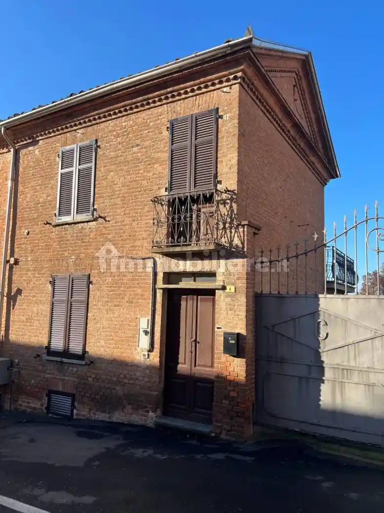 Casa indipendente in vendita a Isola d'Asti