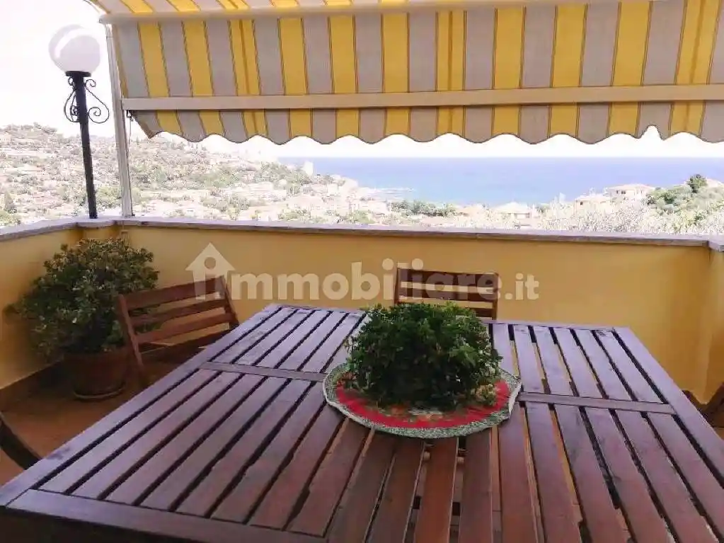Appartamento in affitto a Imperia