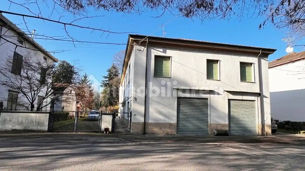 Villa in vendita a Roccabianca