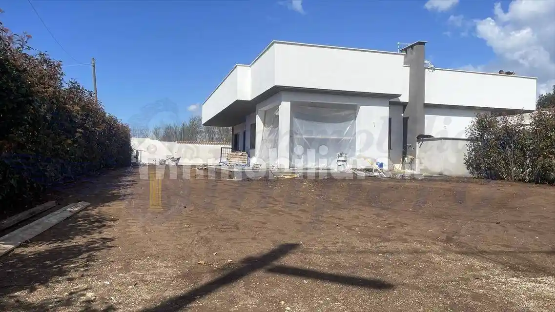 Villa in vendita a Pomezia