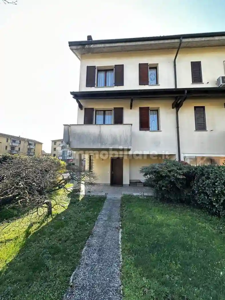 Villetta a schiera - foto 2