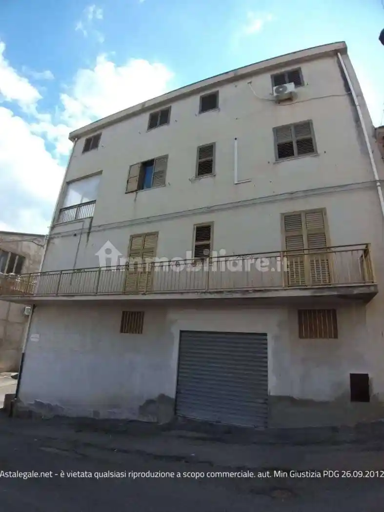 Appartamento in vendita a Pietraperzia