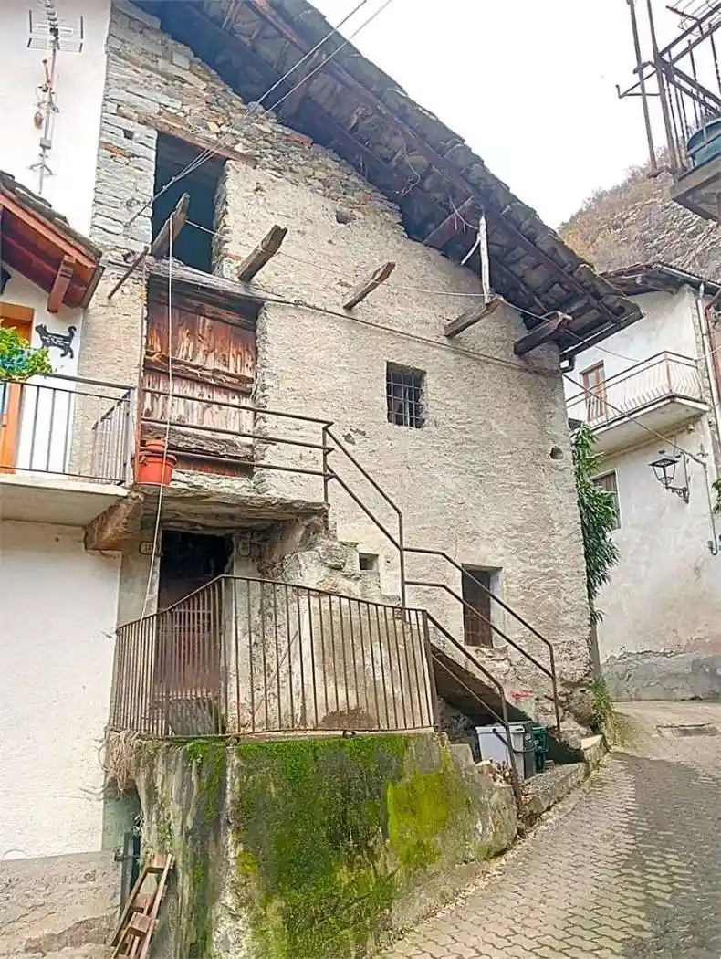 Casa indipendente in vendita a Donnas