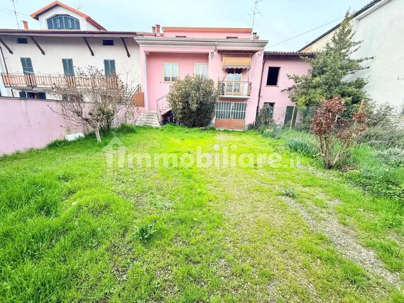 Casa indipendente in vendita a Gamalero