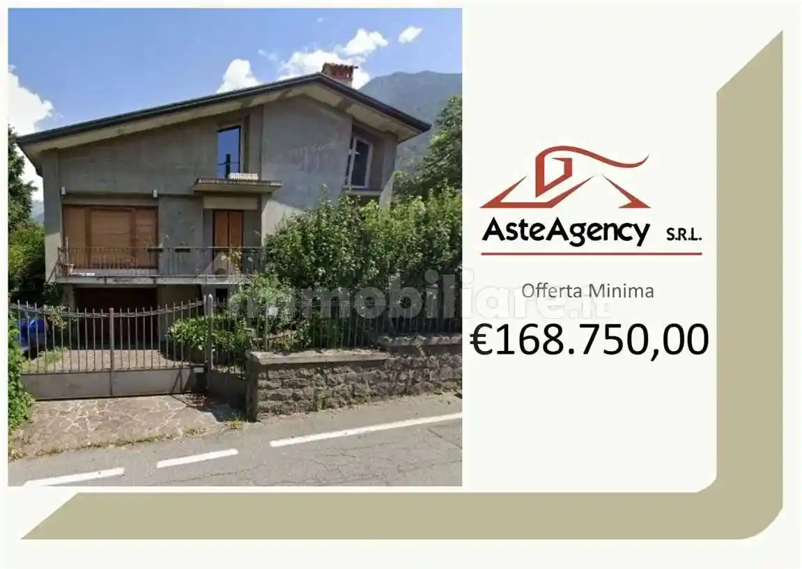 Villa in vendita a Breno