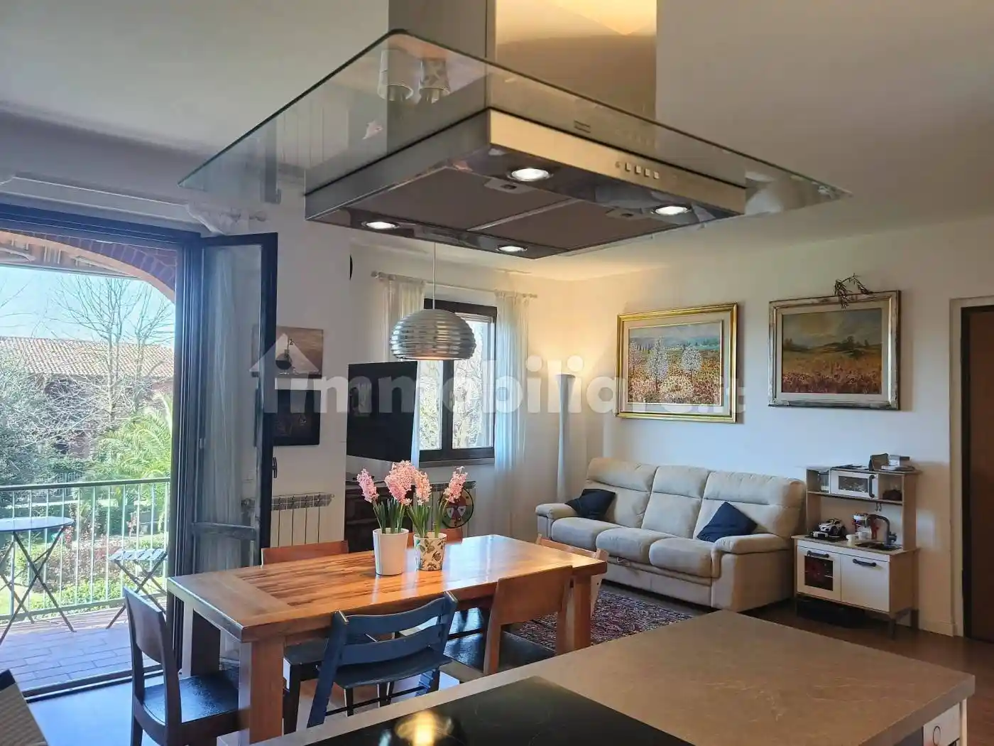 Appartamento in vendita a Cascina