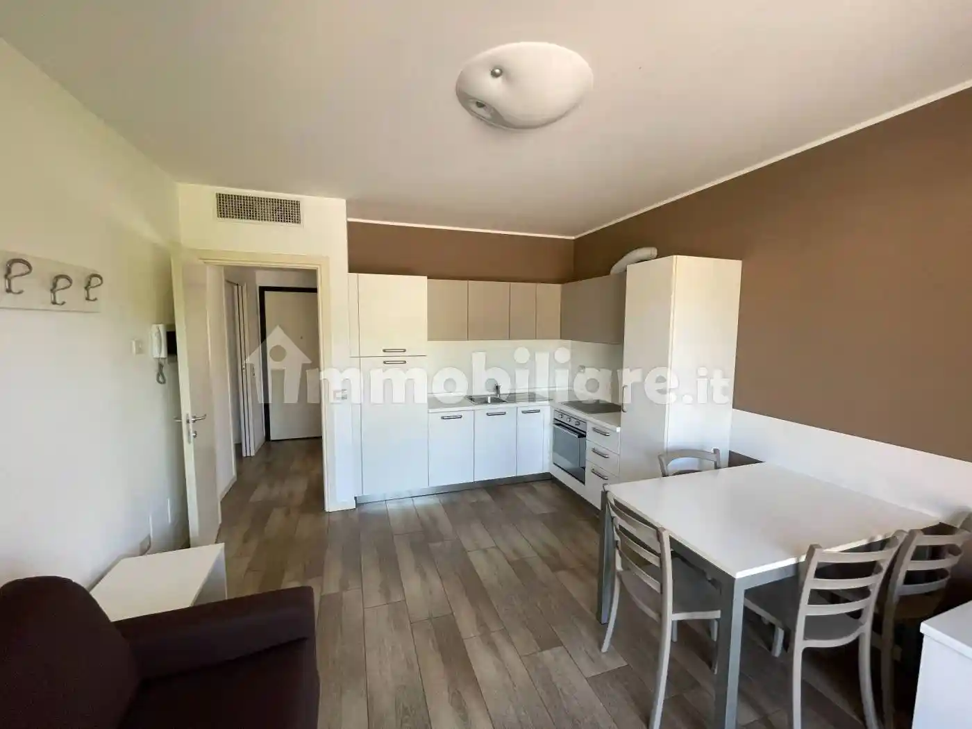 Appartamento in affitto a Spinone al Lago