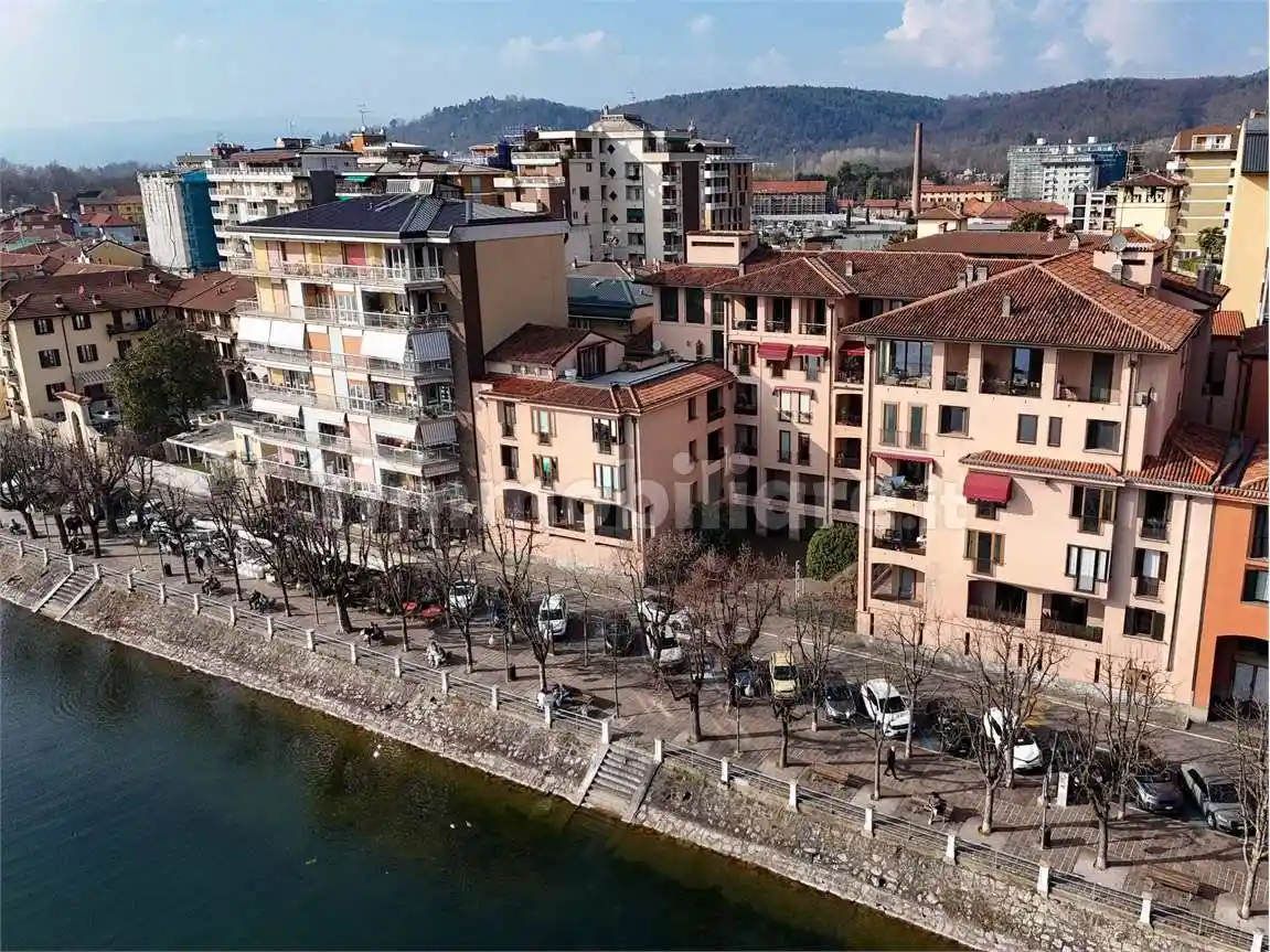 Attico - Mansarda in vendita a Sesto Calende