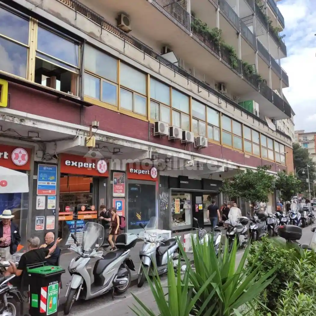 Appartamento in vendita a Napoli