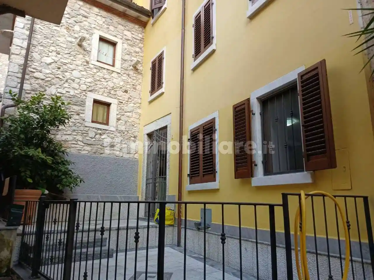 Casa indipendente in vendita a Carrara