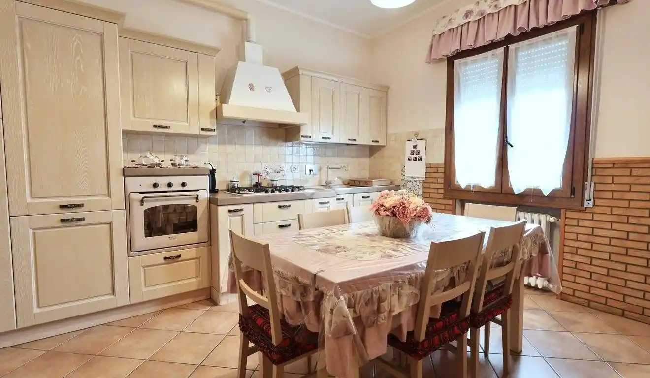 Appartamento in vendita a Reggio Emilia