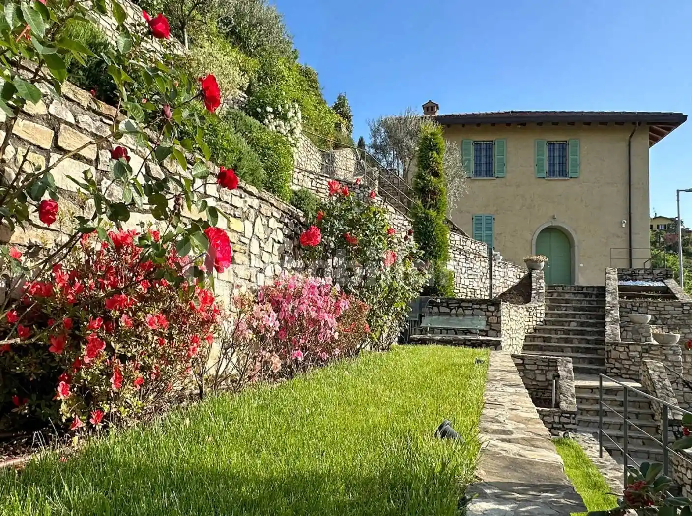 Villa in vendita a Montevecchia