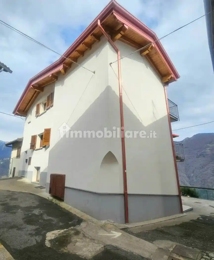 Appartamento in vendita a Algua