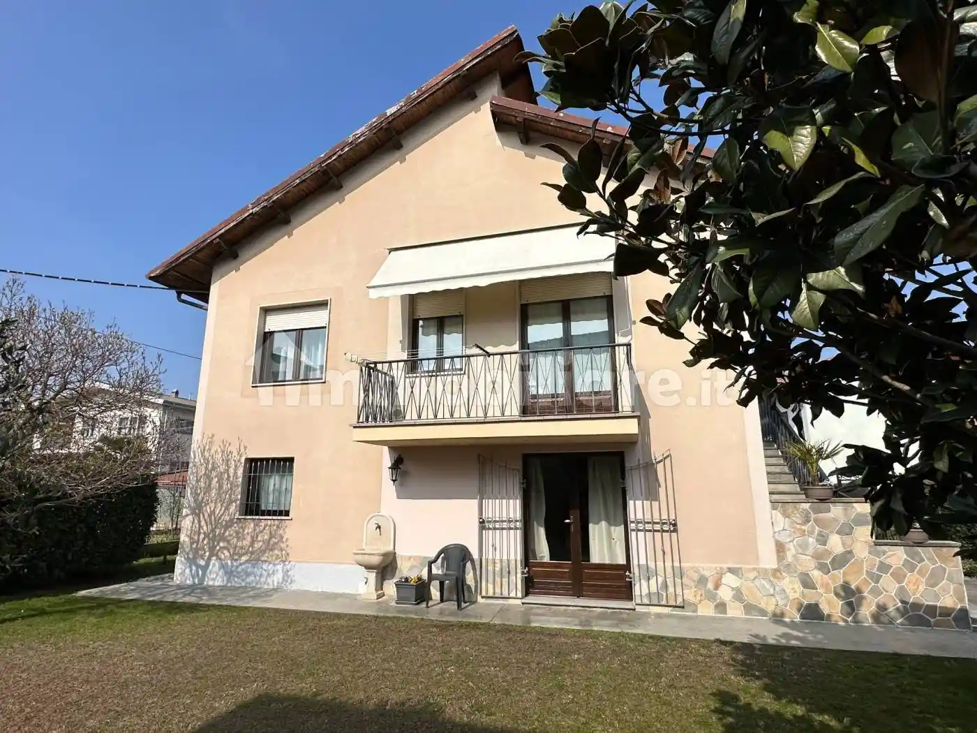Villa in vendita a Saluzzo