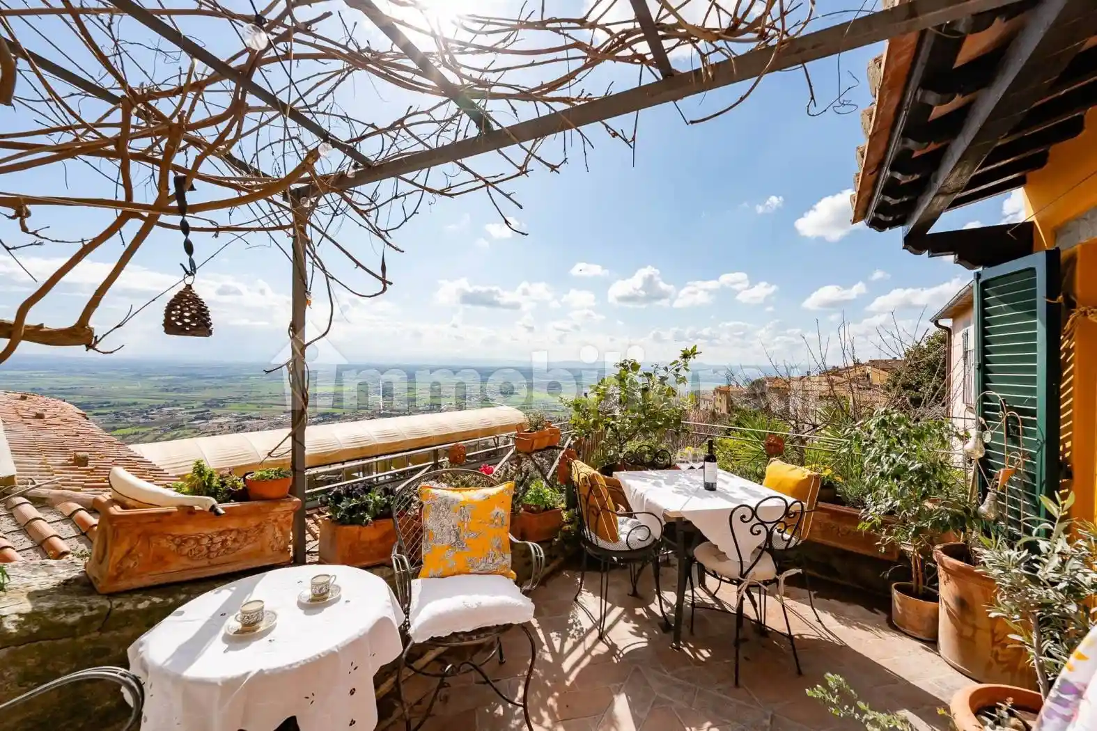 Casa indipendente in vendita a Cortona