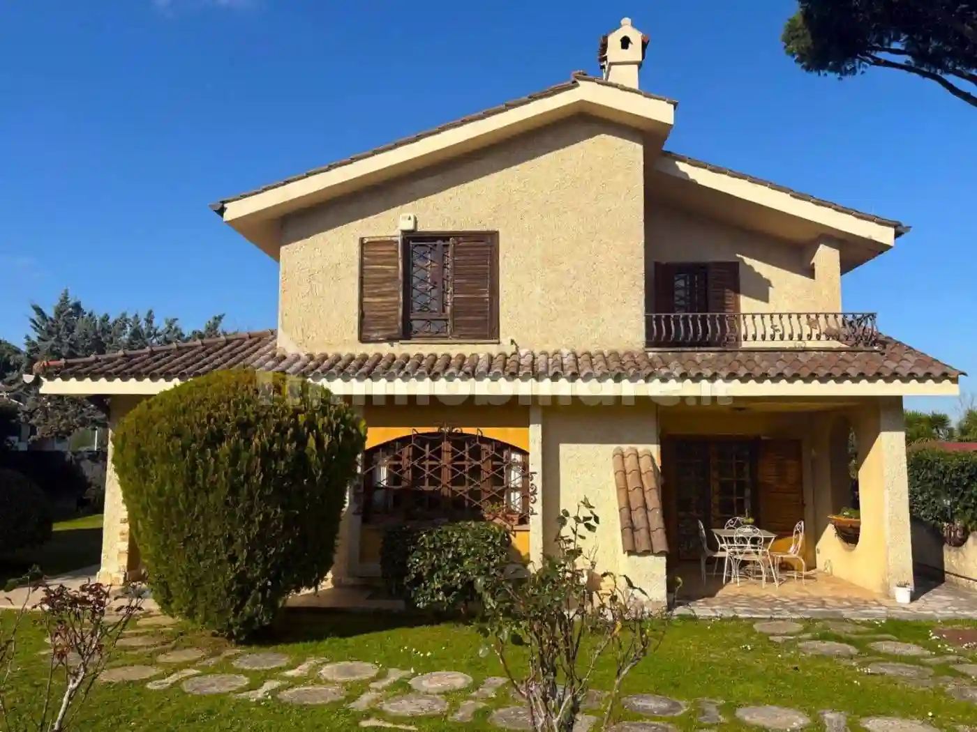 Villa - foto 2