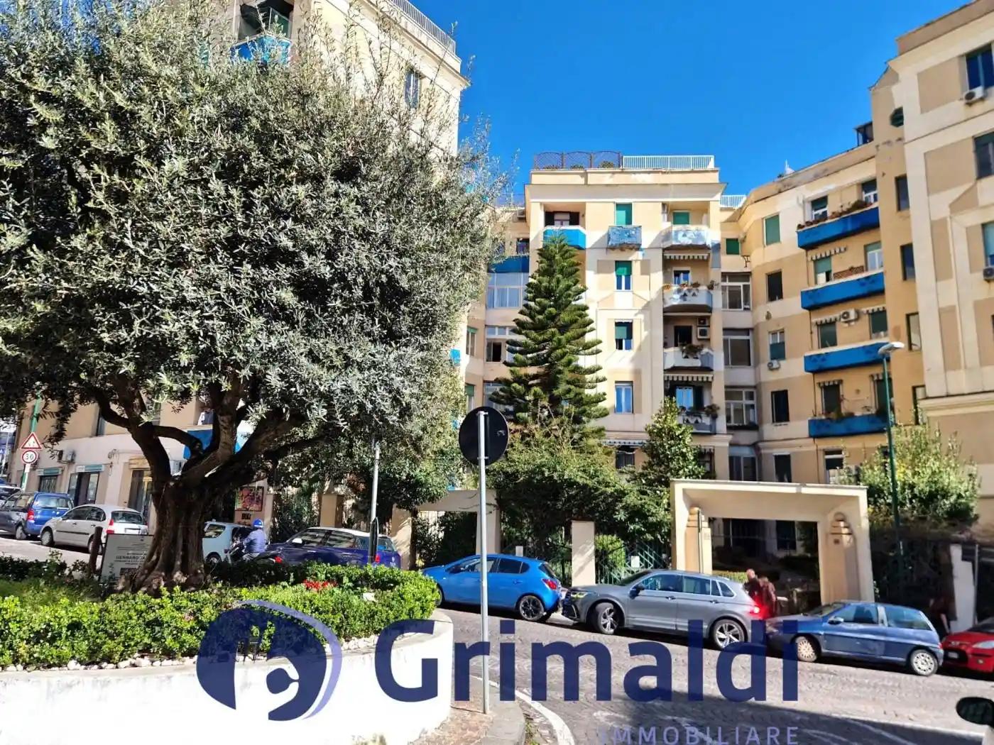 Appartamento in vendita a Napoli