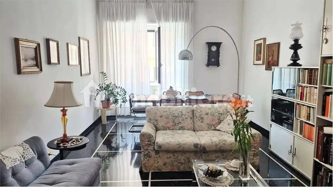 Appartamento in vendita a Genova