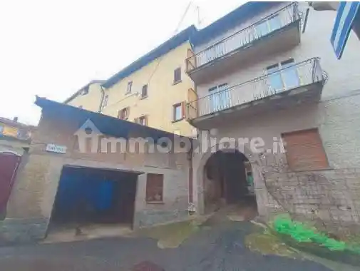 Appartamento in vendita a Ferrera di Varese