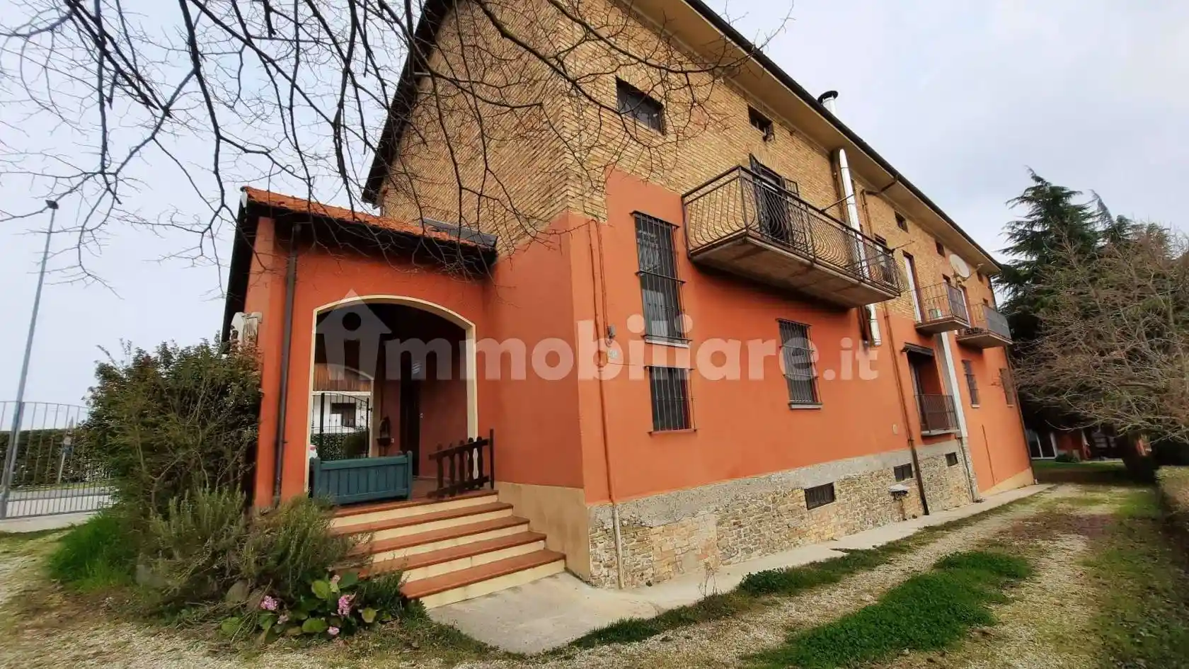 Casa indipendente in vendita a Benevello