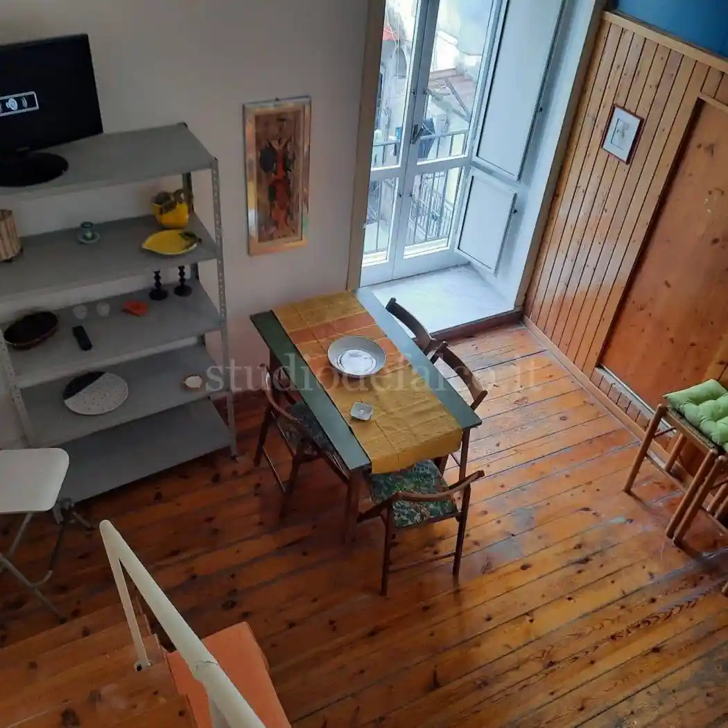 Appartamento in vendita a Napoli