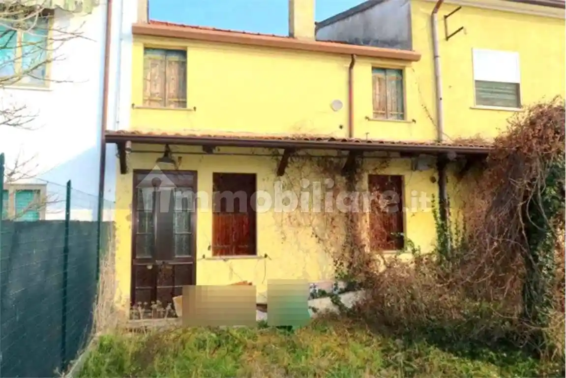 Casa indipendente in vendita a Ariano nel Polesine