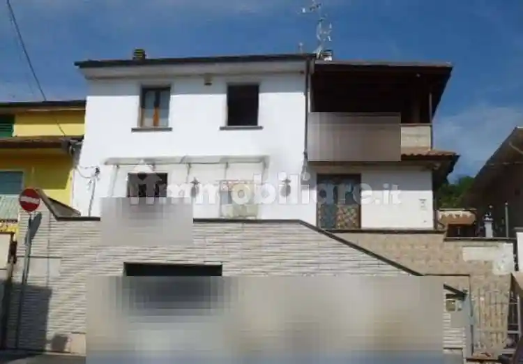 Casa indipendente in vendita a Capraia e Limite