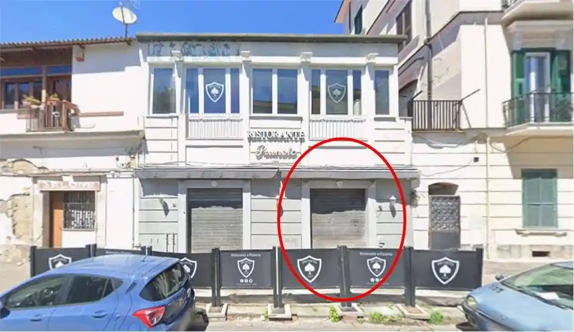 Appartamento in vendita a Napoli