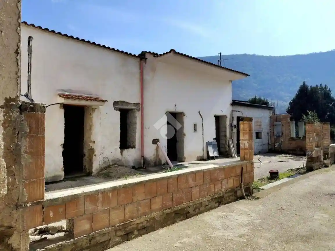 Casa indipendente in vendita a San Felice a Cancello