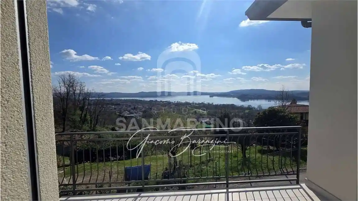 Appartamento in affitto a Comerio