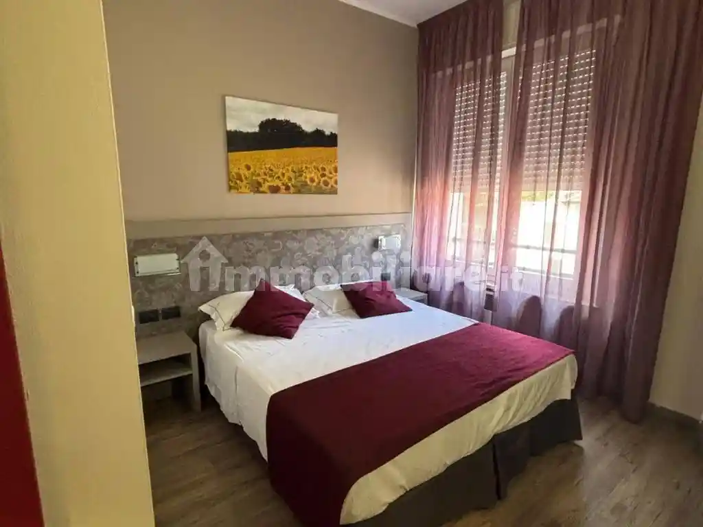 Palazzo - Edificio in vendita a Parma