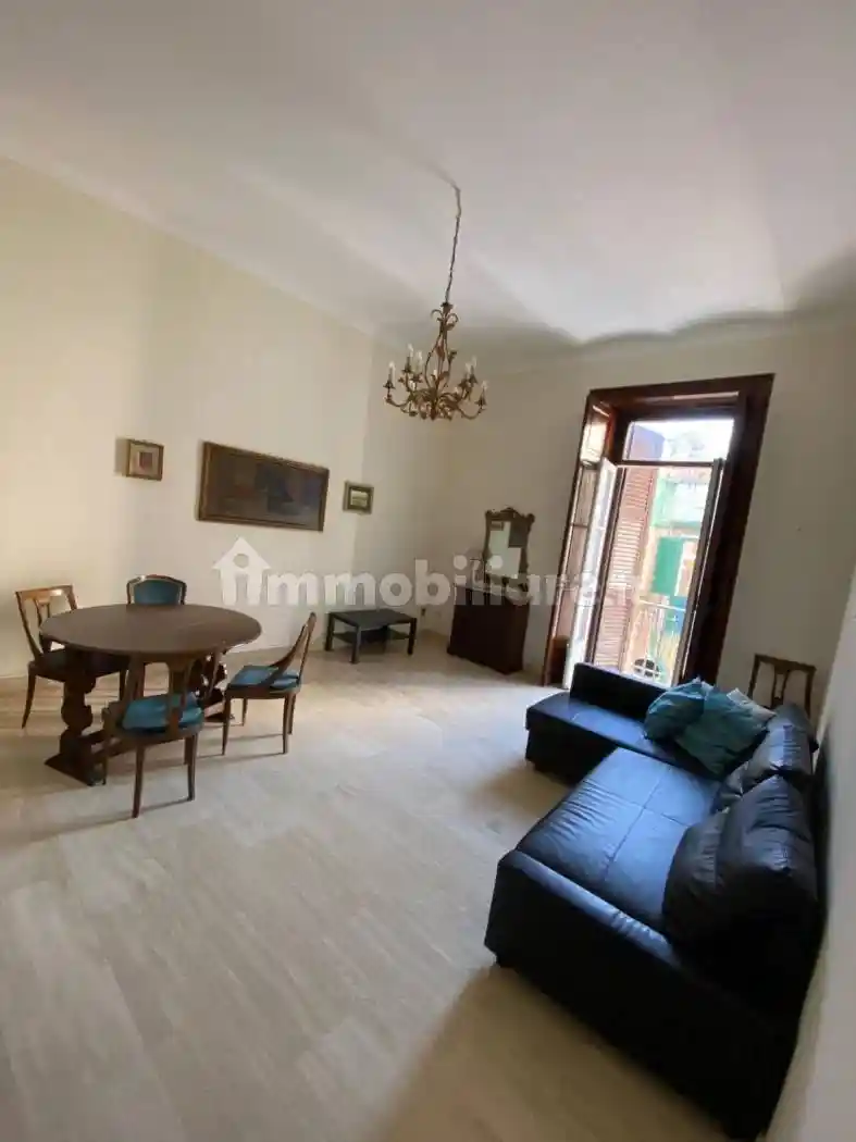 Appartamento in affitto a Napoli