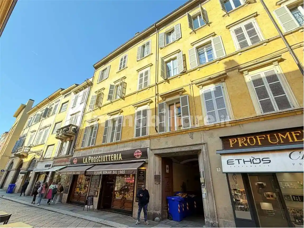Appartamento in vendita a Parma