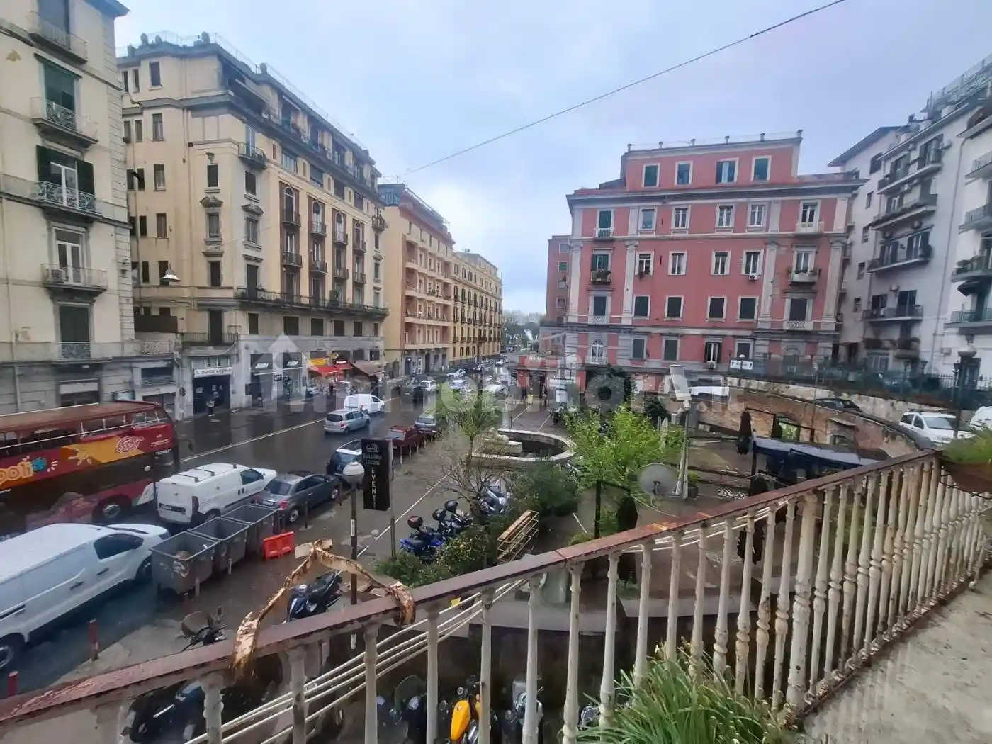 Appartamento in vendita a Napoli