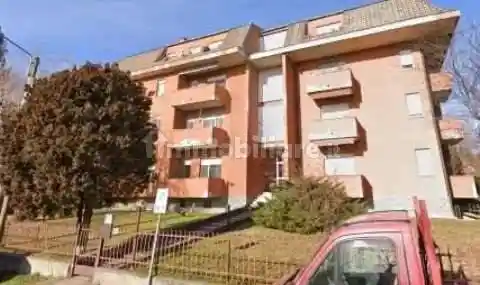 Appartamento in vendita a Rovello Porro