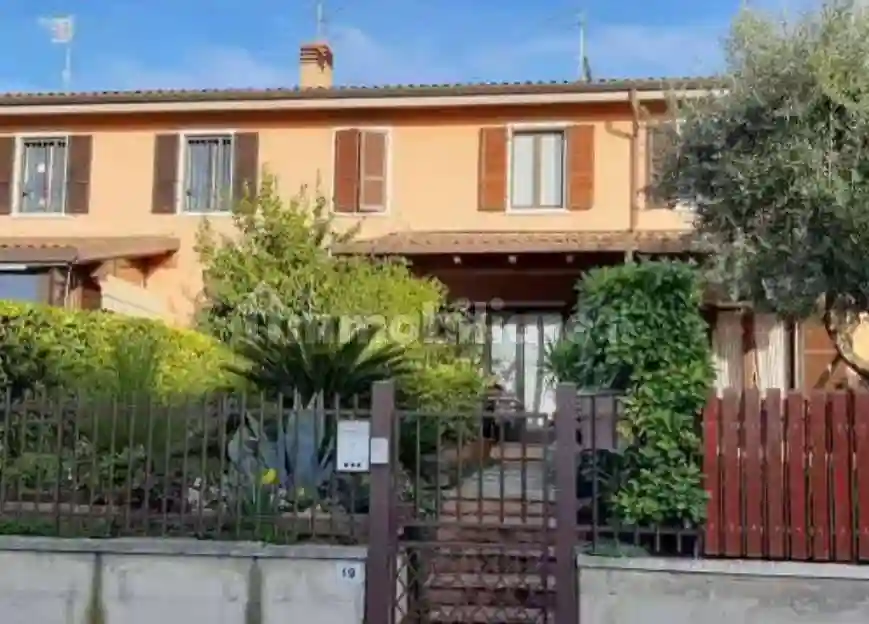 Villetta a schiera - foto 2