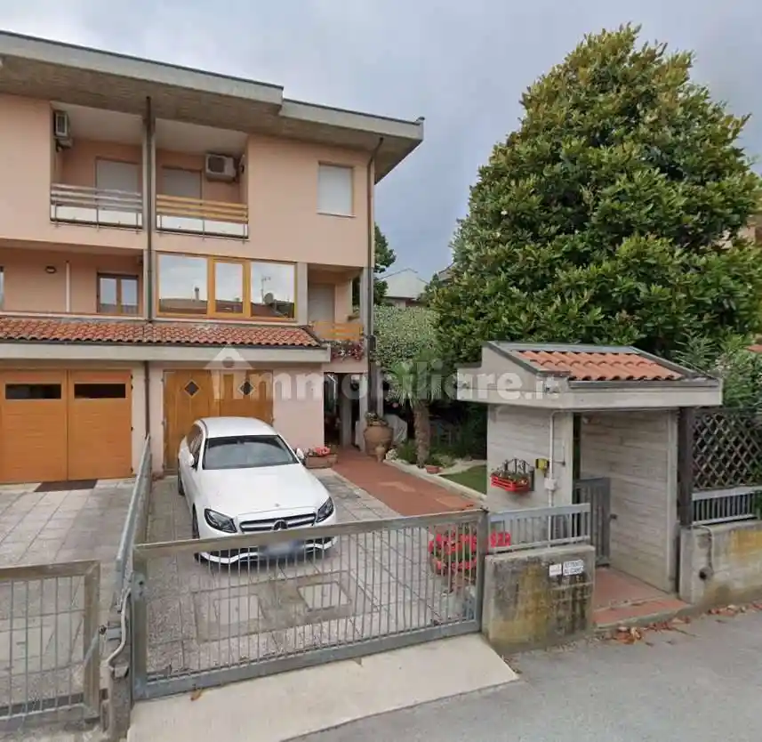 Villetta a schiera in vendita a Cesena