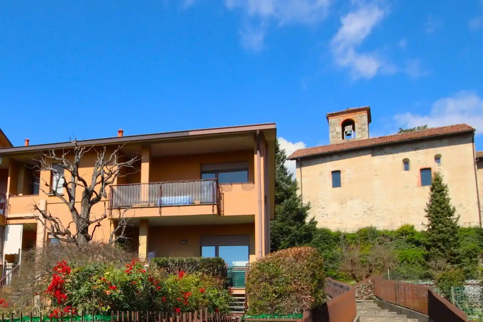 Appartamento in vendita a Barzanò