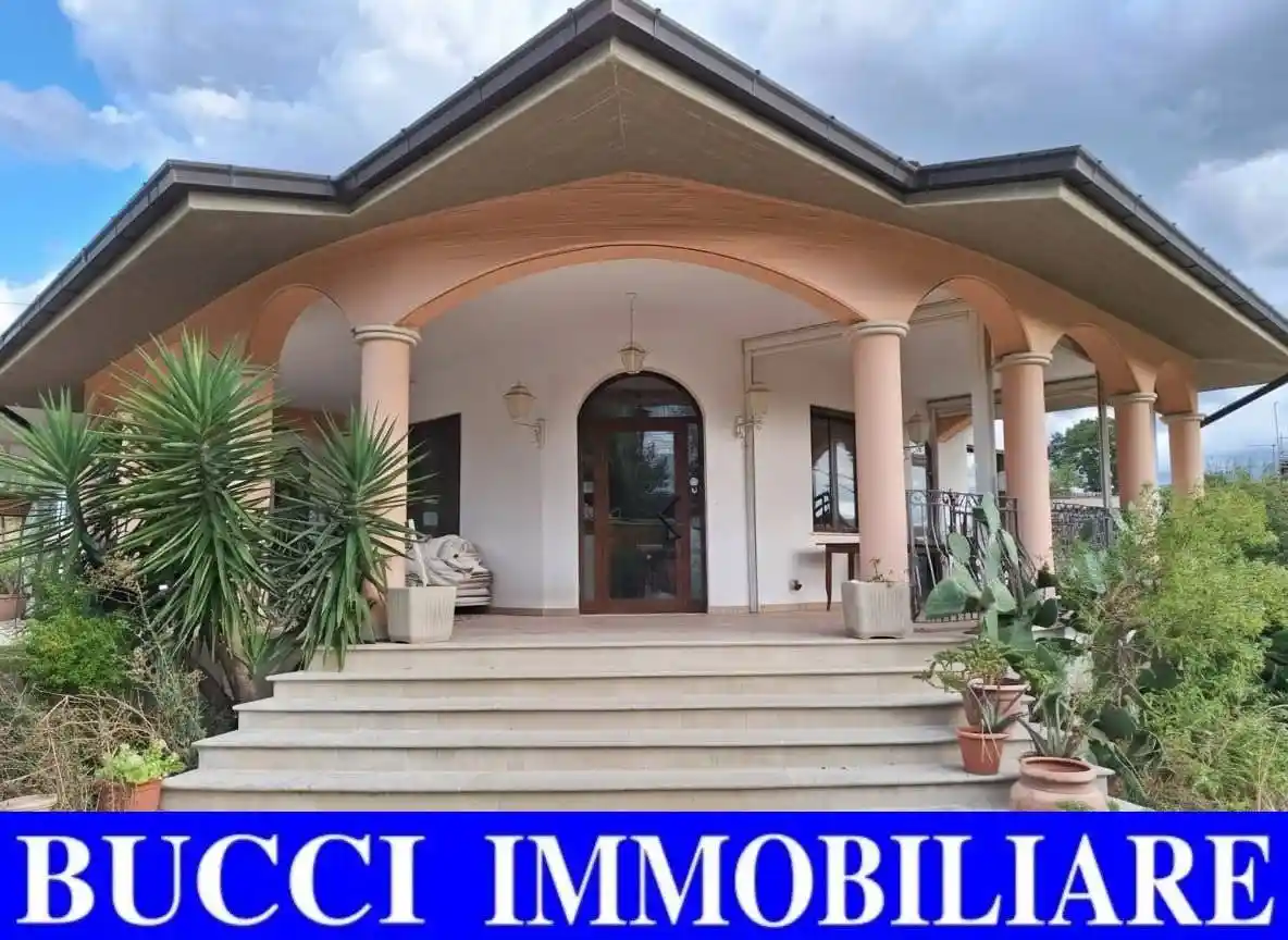 Villa in vendita a Alanno