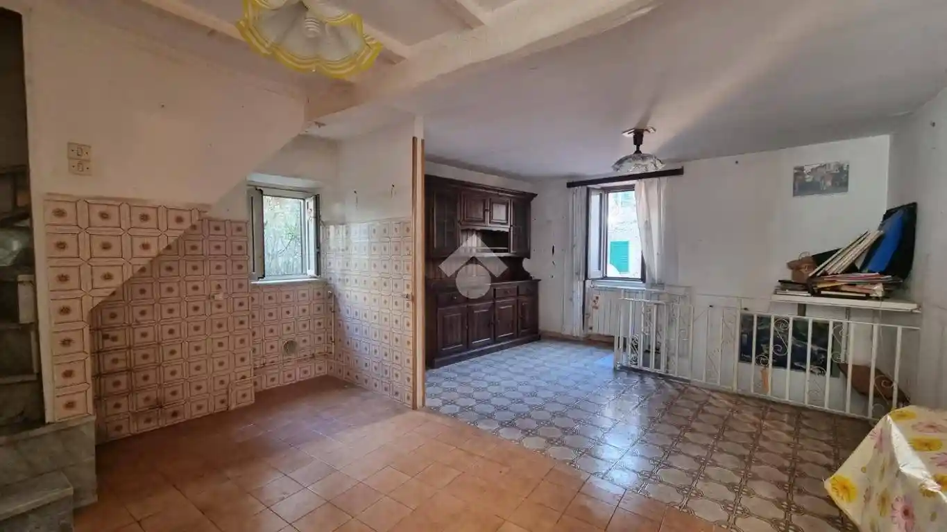 Palazzo - Edificio in vendita a Segni