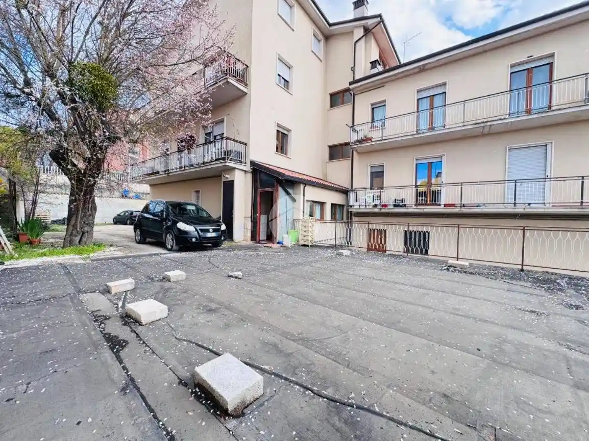 Appartamento in affitto a L'Aquila