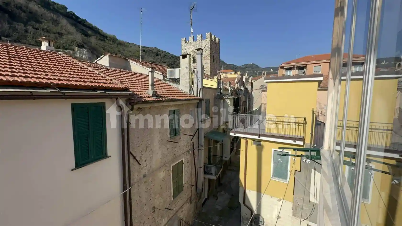 Appartamento in affitto a Noli