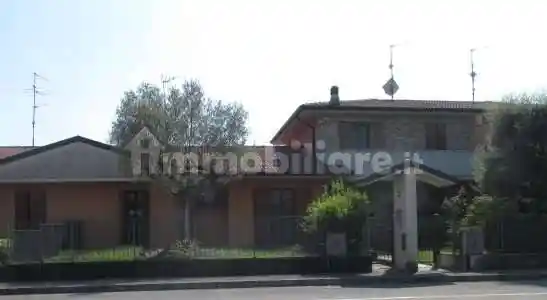 Appartamento in vendita a Cavernago