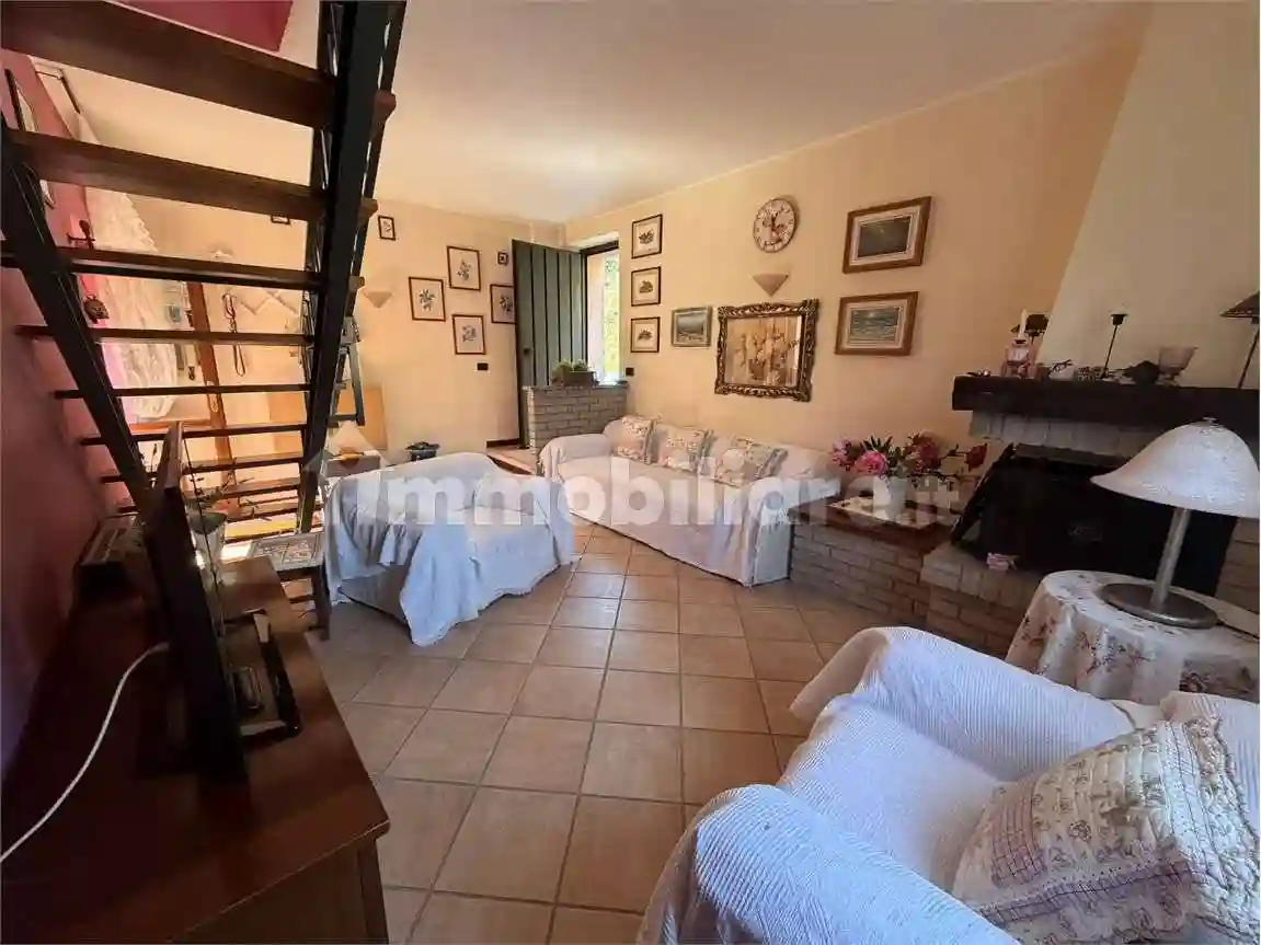Casa indipendente - foto 2