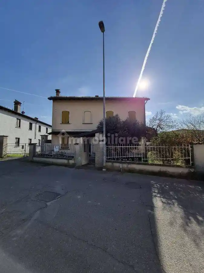 Villa in vendita a Soresina