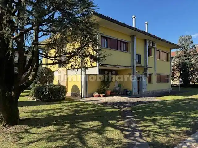Villa in vendita a Cividate al Piano